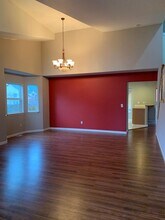 1660 SE Pelton Ct in Hillsboro, OR - Building Photo - Building Photo