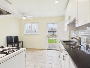 209 Todd St in Park Forest, IL - Building Photo - Building Photo