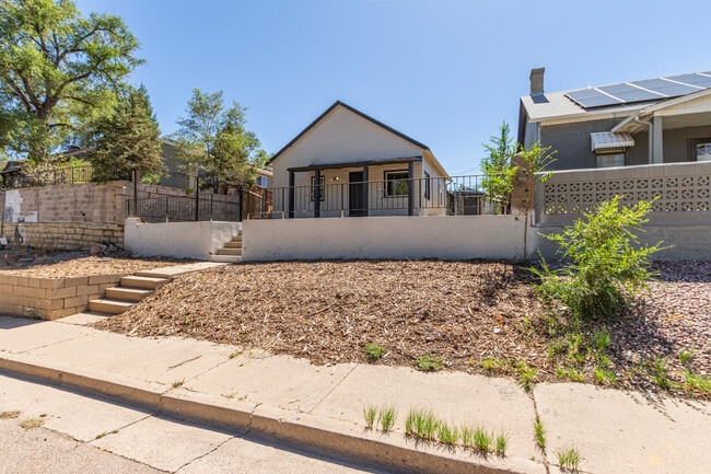 306 E 2nd St in Pueblo, CO - Foto de edificio - Building Photo