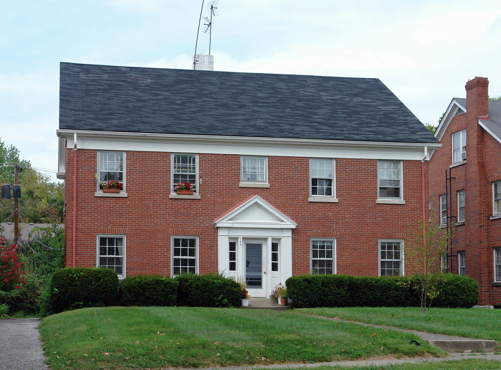 109 Cochran Rd in Lexington, KY - Building Photo