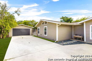 408 Rittiman Rd in Terrell Hills, TX - Foto de edificio