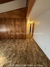 355 W Washington St in Athena, OR - Building Photo - Building Photo