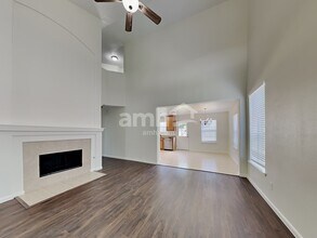 31702 Regal Park Ct in Conroe, TX - Building Photo - Building Photo