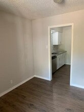 429 Johnson St in Longview, TX - Building Photo - Building Photo