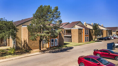 Canyon Apartments in Lubbock, TX - Foto de edificio - Building Photo