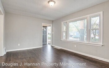 1327 N Osage St in Independence, MO - Building Photo - Building Photo