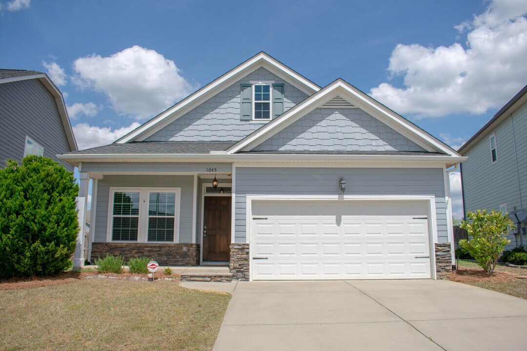 1045 Glenhaven Dr in Evans, GA - Building Photo