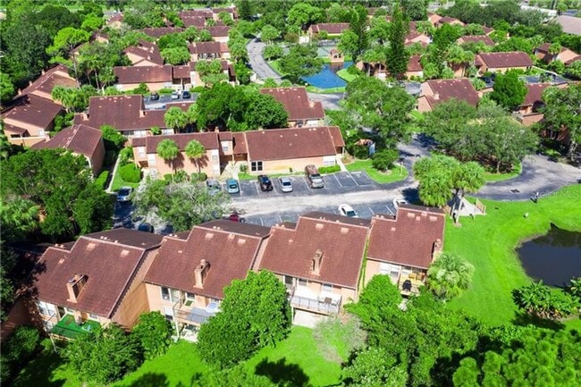 2917 Antique Oaks Cir in Winter Park, FL - Building Photo - Building Photo