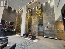 330 Richmond St W in Toronto, ON - Building Photo