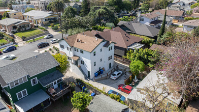 1425 Edgecliffe Dr in Los Angeles, CA - Building Photo - Building Photo