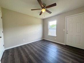 111 King George St in Batesville, AR - Building Photo - Building Photo