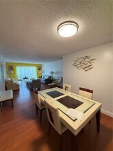 5961 N Falls Cir Dr in Lauderhill, FL - Building Photo - Building Photo