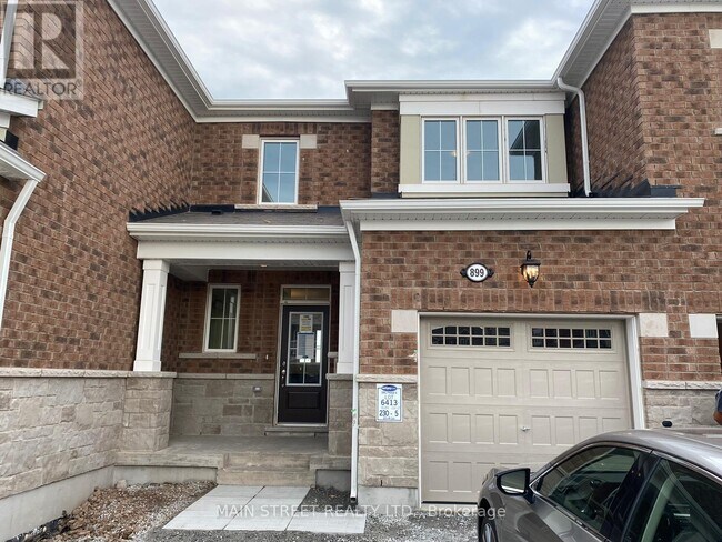 property at 899 Ash Gate