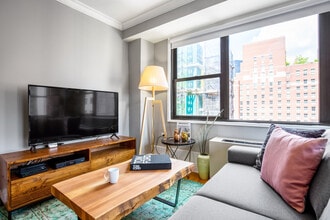 141 E 33rd St in New York, NY - Foto de edificio - Building Photo