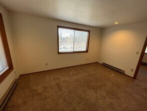 80 NW Riverside Blvd in Bend, OR - Building Photo - Building Photo