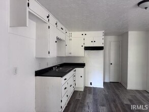 8436 IN-32 in Anderson, IN - Building Photo - Building Photo