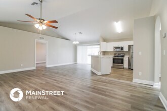 3709 15th St W in Lehigh Acres, FL - Foto de edificio - Building Photo