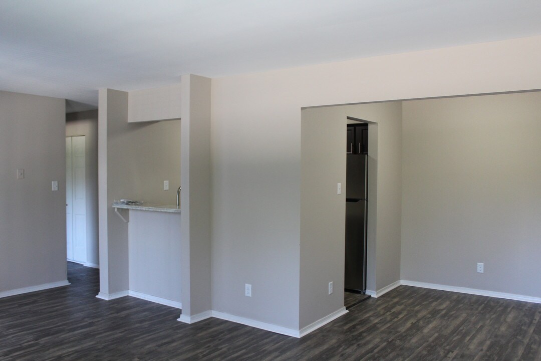 611 Crescent Dr in Champaign, IL - Building Photo