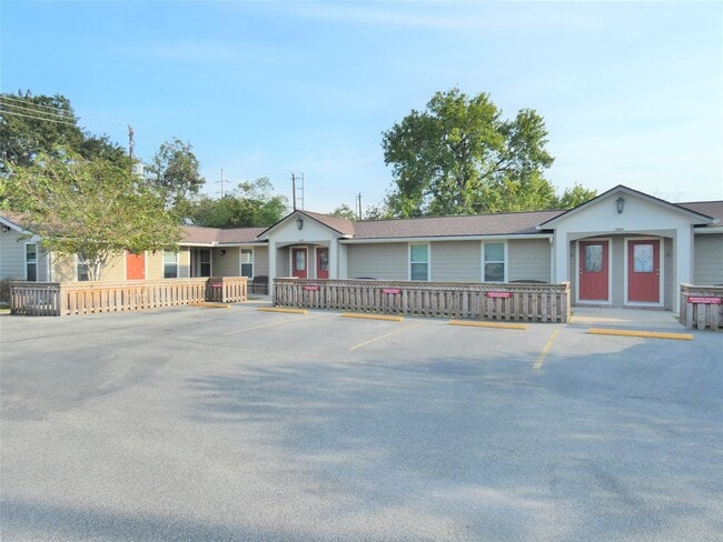 property at 507 Houston St