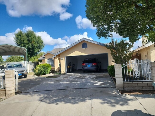 property at 1925 17th Pl