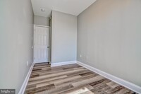 1915 E 29th St photo'