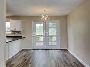 3107 Creekview Ln in Goodlettsville, TN - Foto de edificio - Building Photo