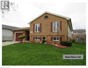 97 Blackfriar Ln in Brantford, ON - Building Photo - Building Photo