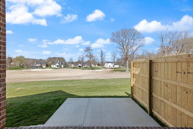 477 W Foxrun in Springfield, TN - Building Photo - Building Photo