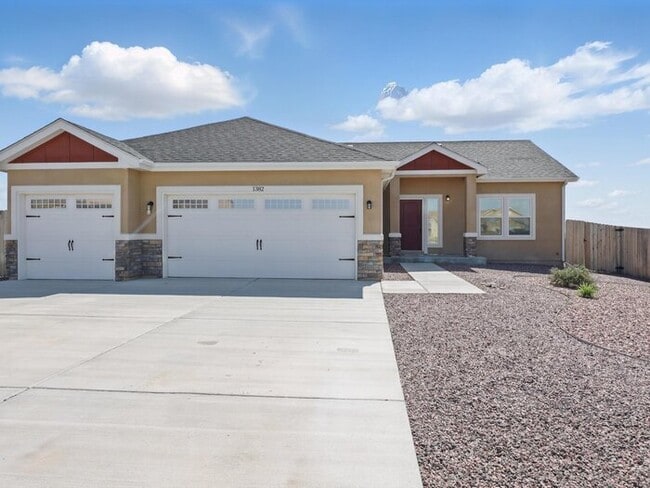 property at 1382 N Ladonia Dr