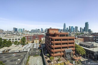 250 King St in San Francisco, CA - Building Photo - Building Photo
