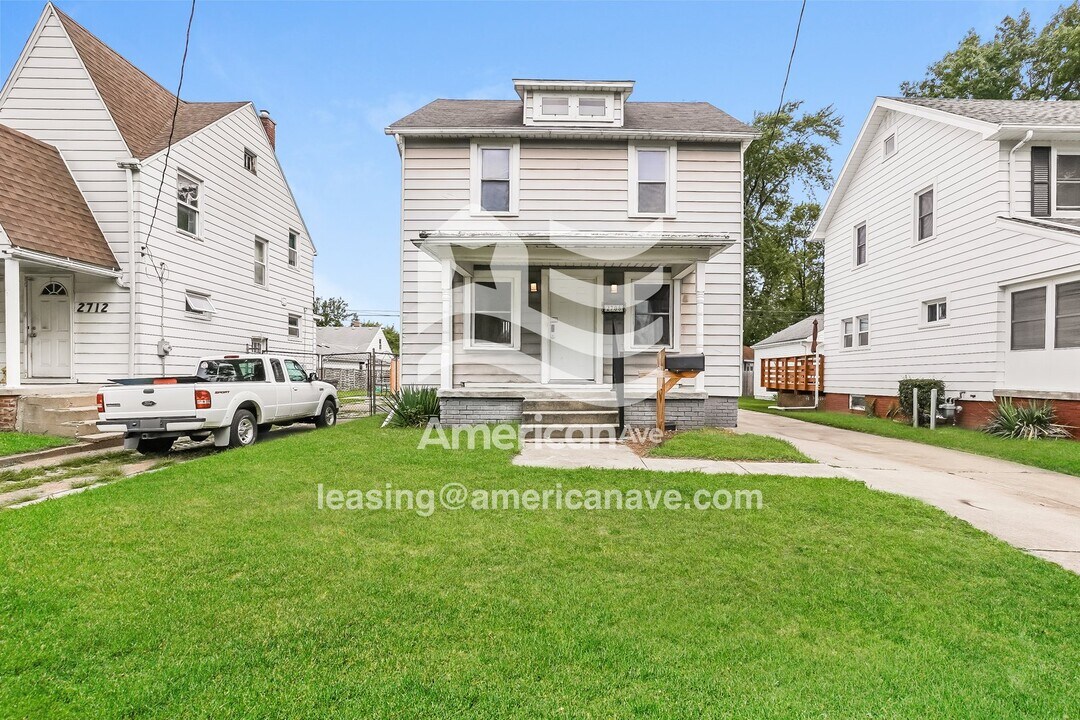 2708 Wyndale Rd in Toledo, OH - Building Photo