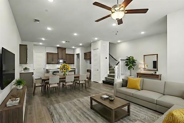 property at 4929 Barcelona Ave