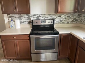 319 W 49th St in Jacksonville, FL - Building Photo - Building Photo