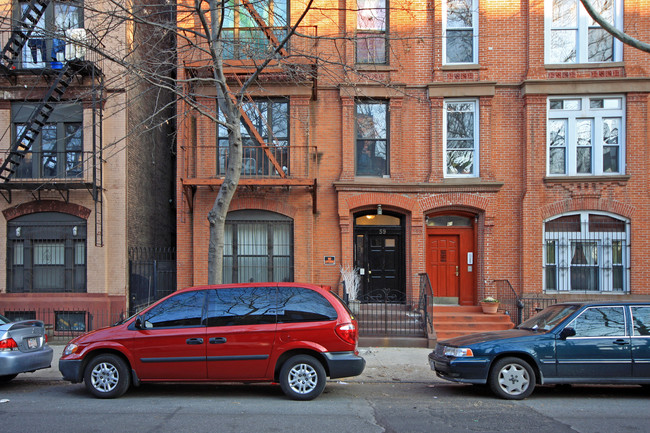 59 Clifton Pl in Brooklyn, NY - Building Photo - Building Photo