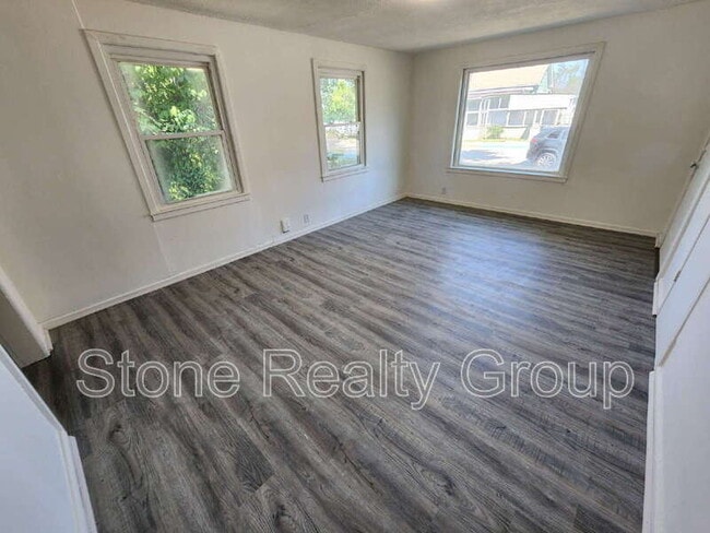 2117 Cleveland Ave in Terre Haute, IN - Building Photo - Building Photo