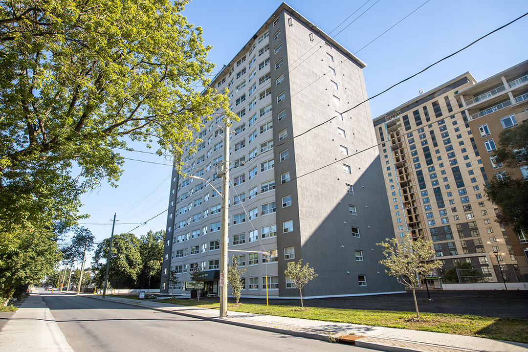 285 Loretta – The Dowsview in Ottawa, ON - Building Photo