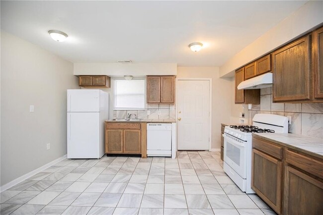 property at 1309 S Washington Ave