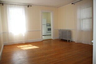 5 Allen Ct in Natick, MA - Building Photo