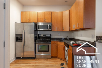 2835 N Damen Ave, Unit 1R in Chicago, IL - Building Photo - Building Photo