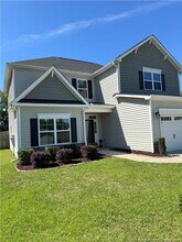 438 Gadson Dr in Hope Mills, NC - Building Photo - Building Photo