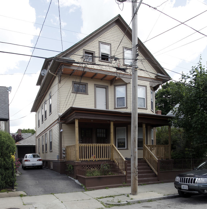 157 Peace St in Providence, RI - Foto de edificio