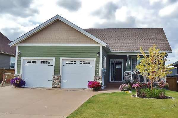 property at 10704-10109 109 St