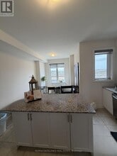 3367 Sixth Line in Oakville, ON - Building Photo - Building Photo