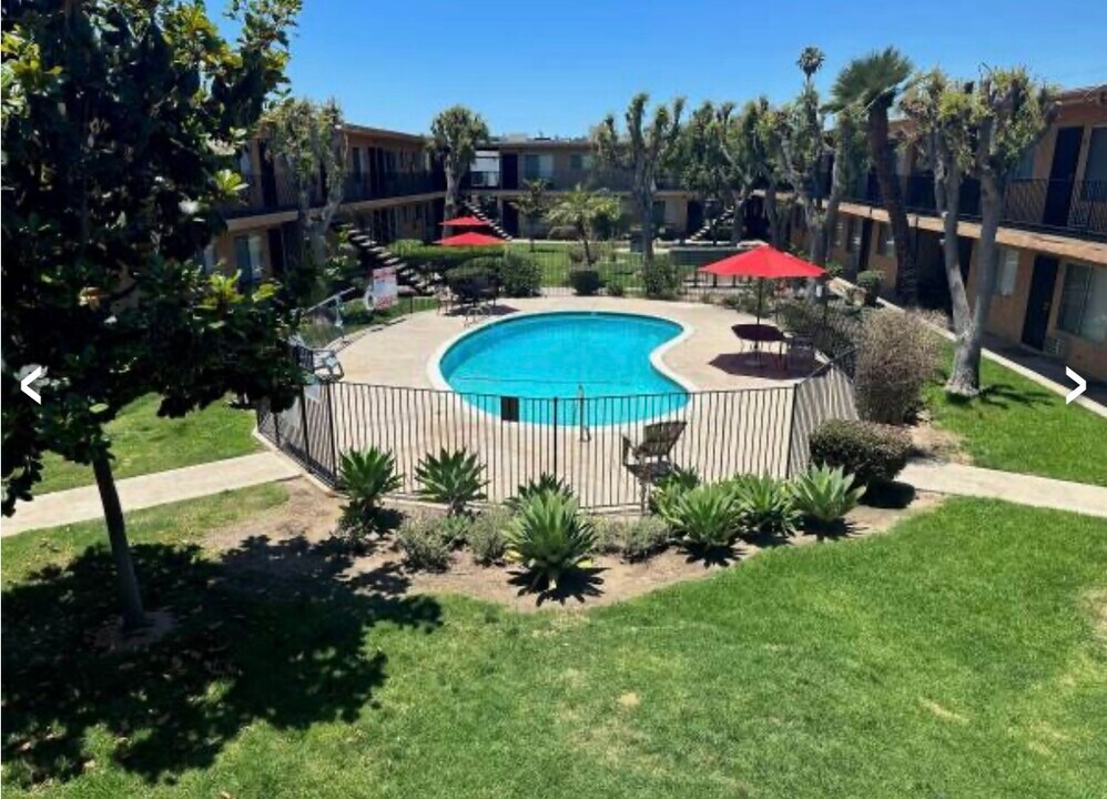 563 Broadway, Unit 36 in El Cajon, CA - Foto de edificio