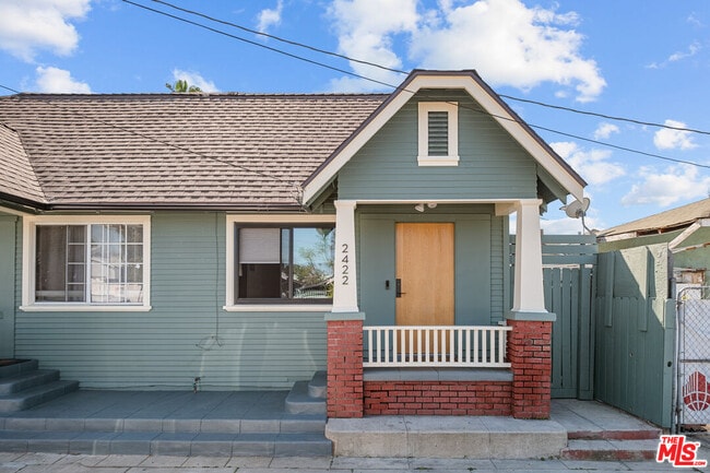 2422 W 30th St in Los Angeles, CA - Building Photo - Building Photo