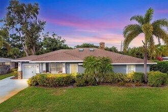 416 Sunset Dr in Venice, FL - Building Photo - Building Photo