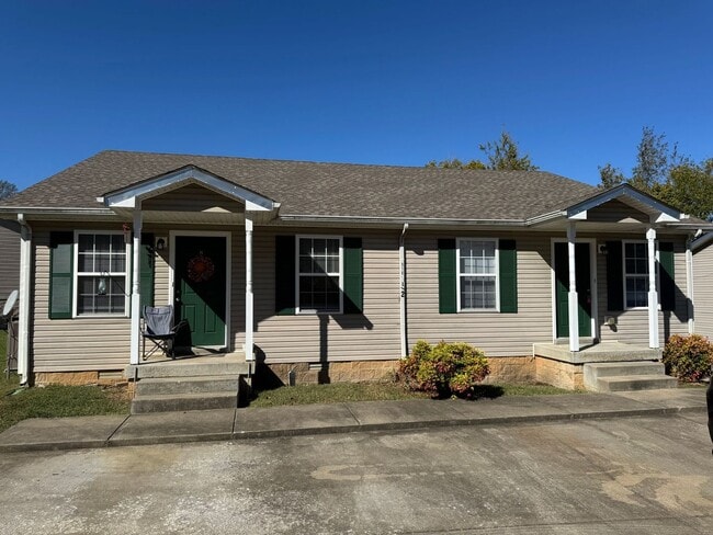 property at 918-1/2 Kingsbury Dr