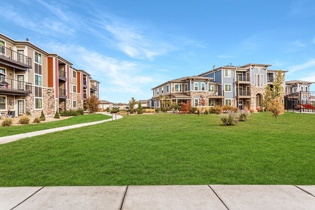Solaire in Brighton, CO - Foto de edificio - Building Photo