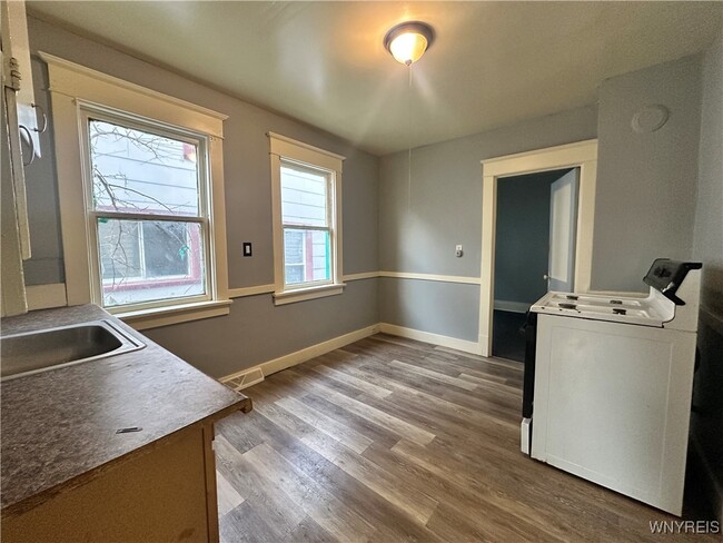 property at 62 Laforce Pl