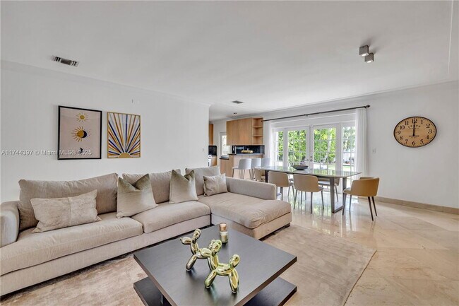 property at 1815 Daytonia Rd